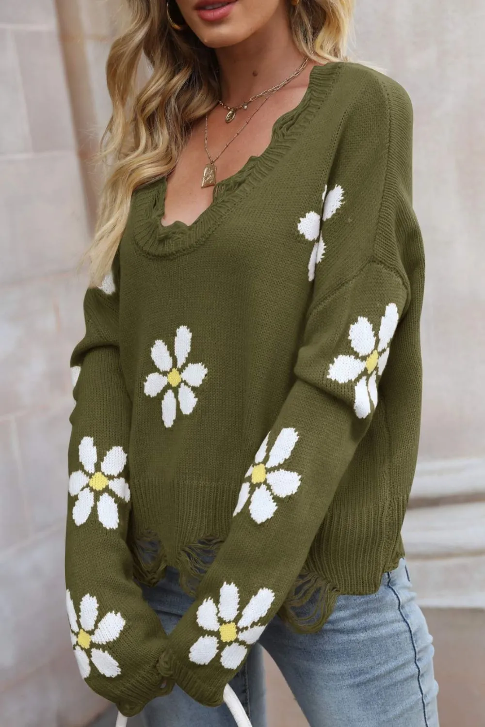 *App Exclusive* Flower Distressed Ribbed Trim Sweater