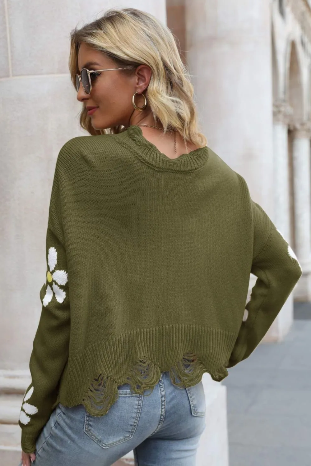 *App Exclusive* Flower Distressed Ribbed Trim Sweater