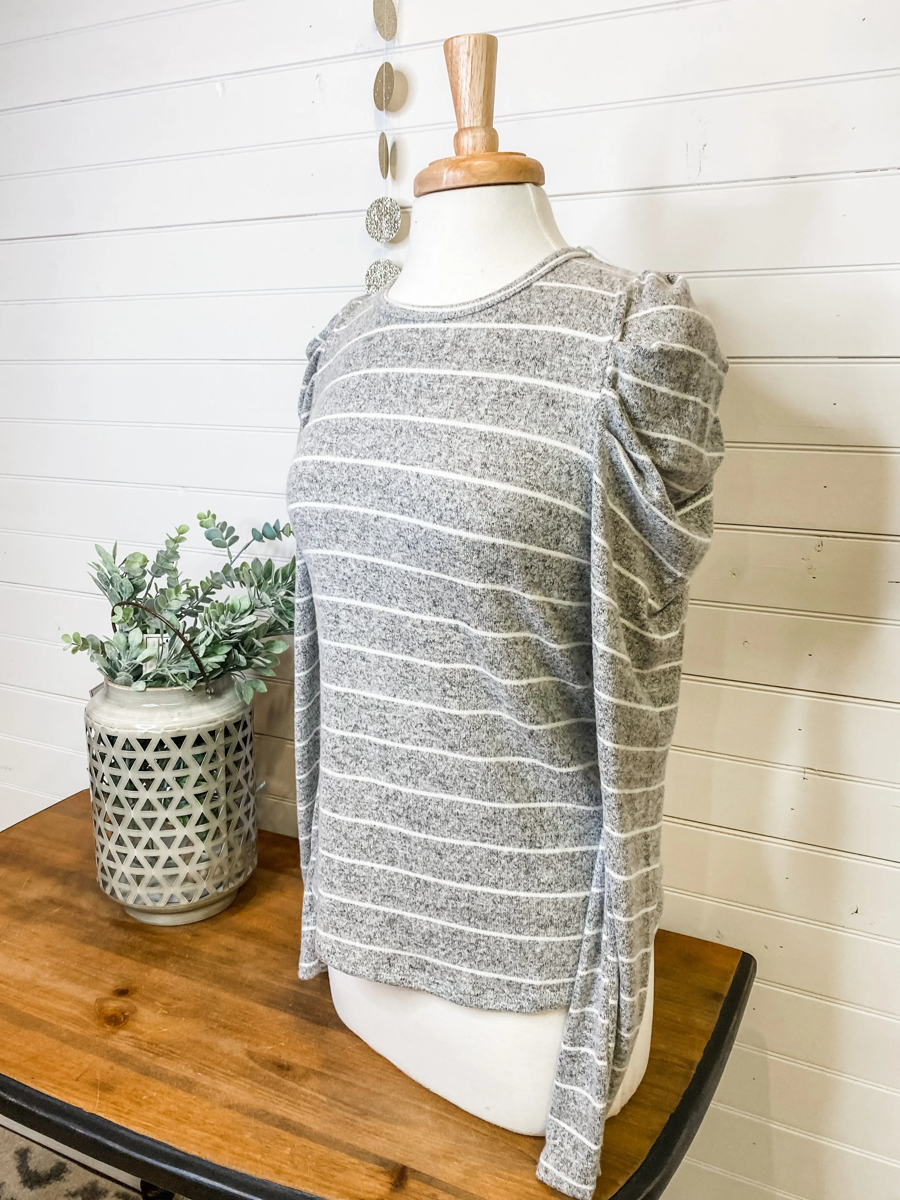 Puff Shoulder Long Sleeve Top